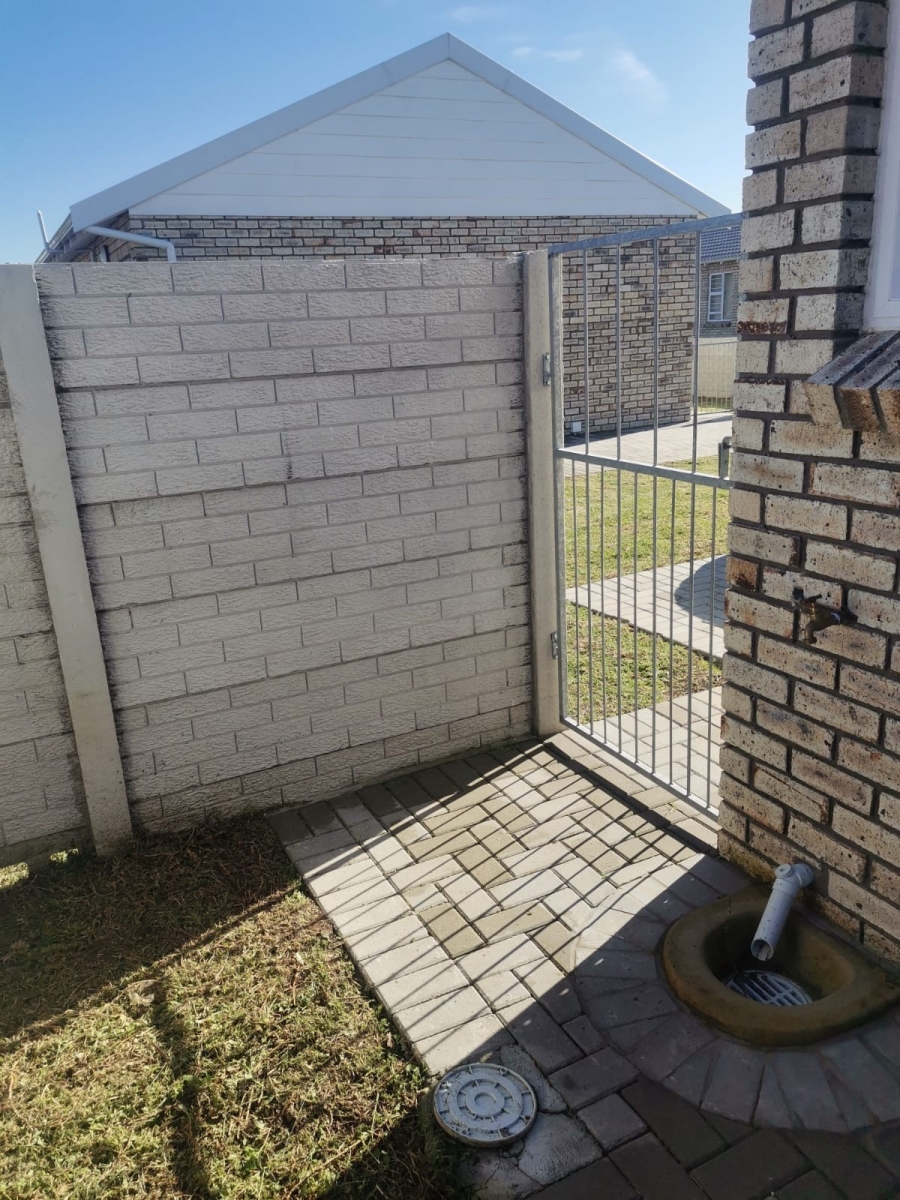 To Let 2 Bedroom Property for Rent in Fairview Eastern Cape
